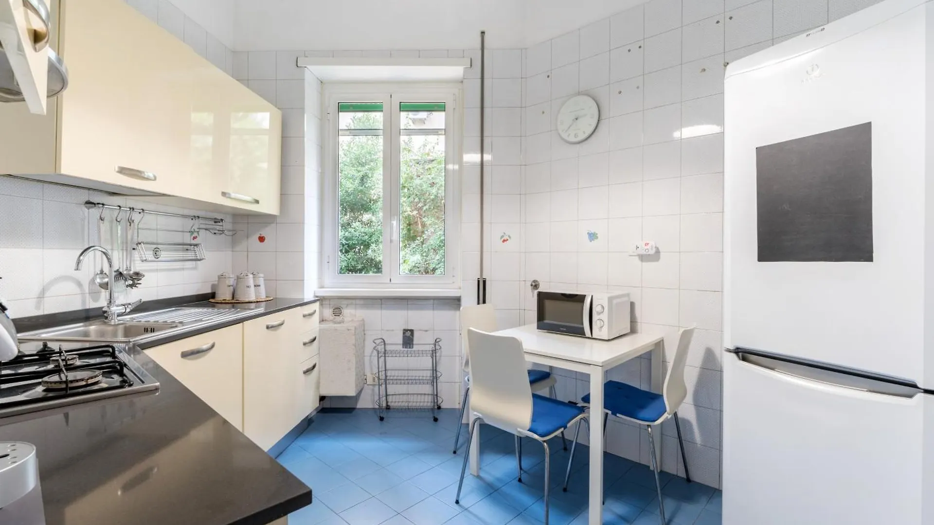 Apartment Sweet Sempione, Cozy Apt Nearby Piazza Sempione Rome Italy
